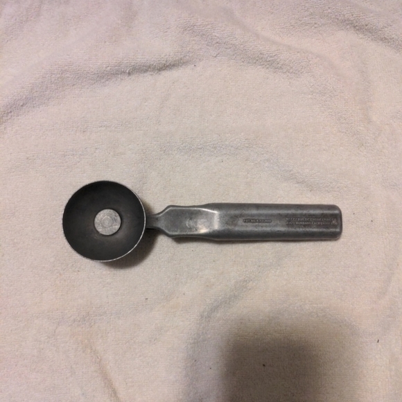 BaskinRobbins Kitchen Vintage Baskinrobbins Ice Cream Scoop Poshmark